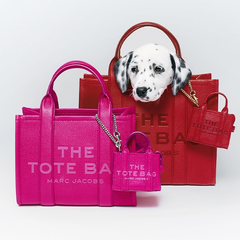 Marc Jacobs：情人节送礼指南！精选包袋配饰鞋履等 心形吊坠单肩包$298